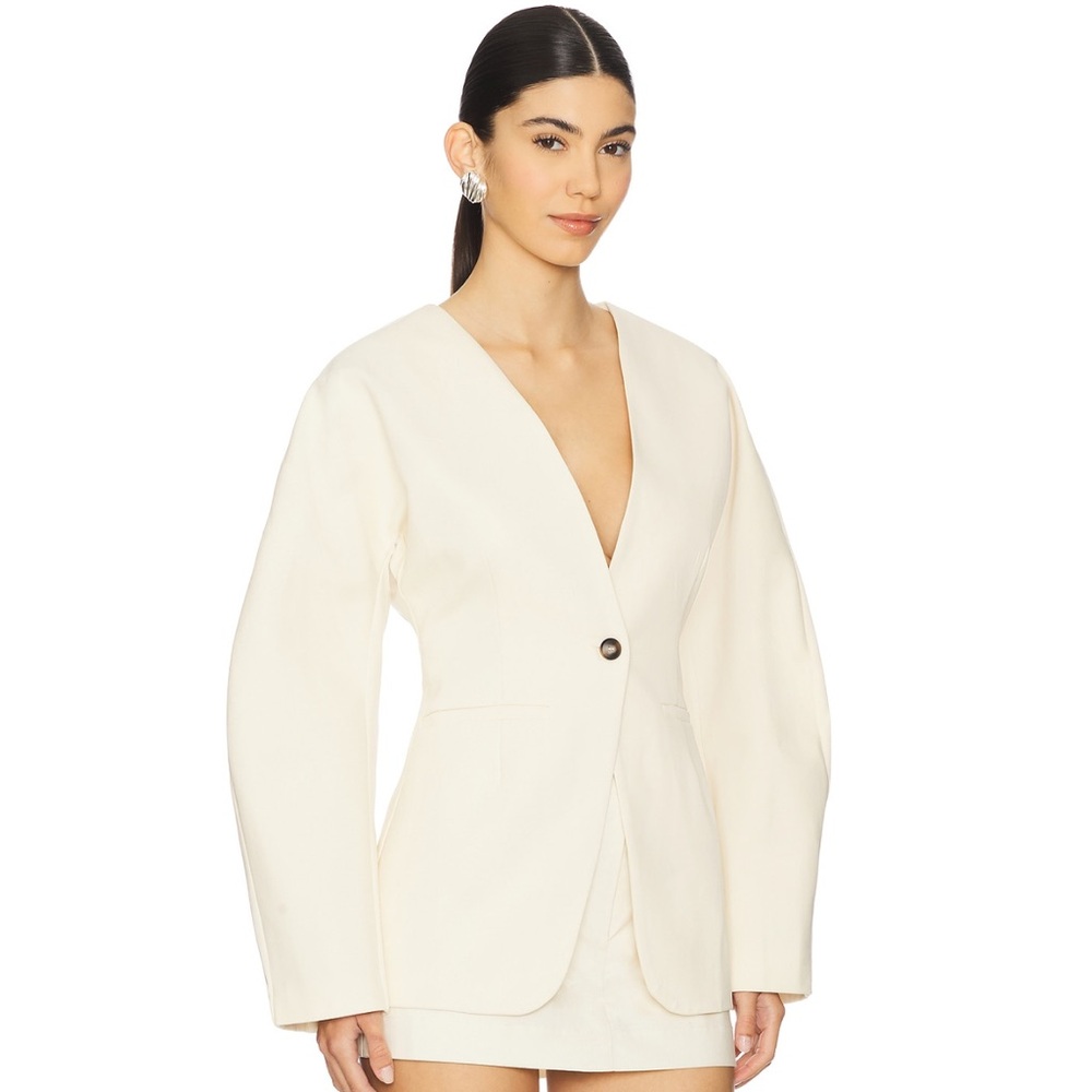 ALL THE WAYS Cream Women's Blazer